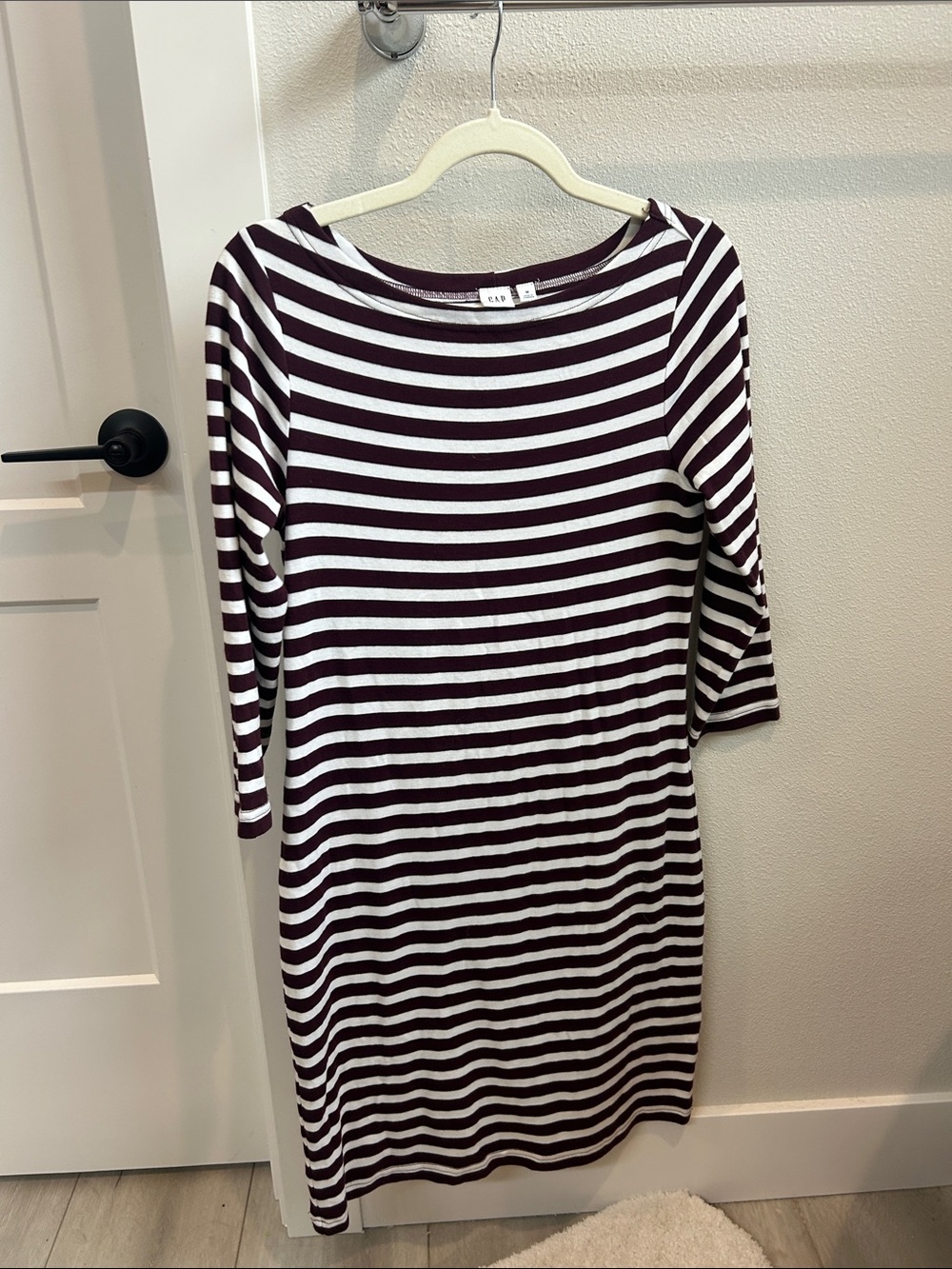 GAP Striped Boatneck Shift Dress - White & Burgundy